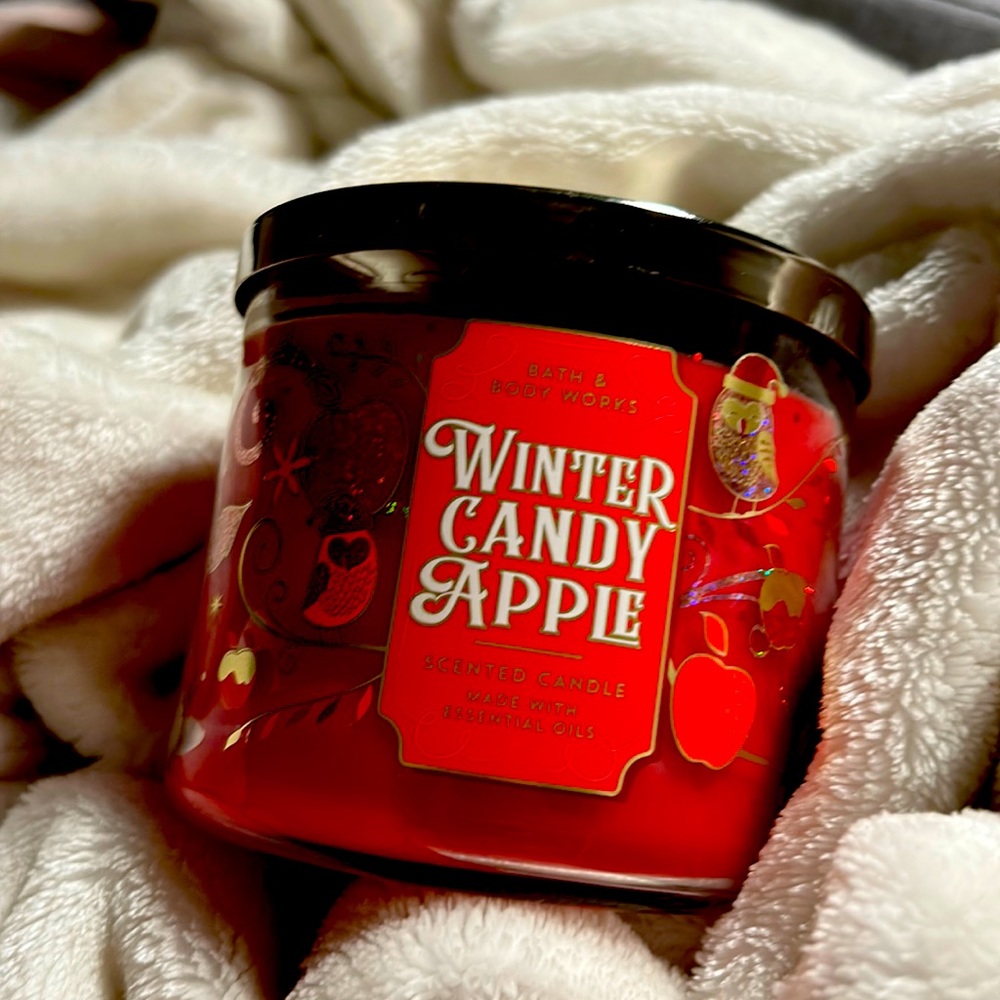 Winter Candy Apple Scented Bath & Body Works Candle from Winter 2021